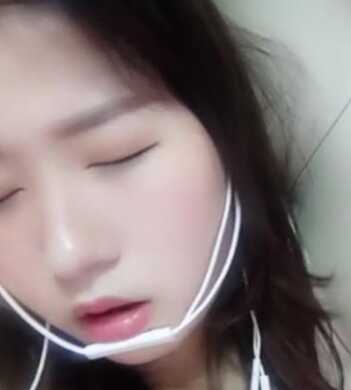 各种姿势玩小处雏女视频,女女百合AV大片在线观看国产